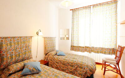 Accommodation:&nbsp;Sole 930.1
