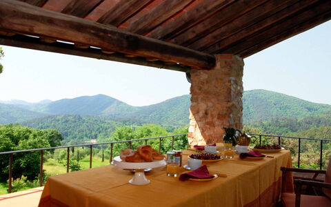 Compignano Barn: Proprietà, Camera, Casa, Ricorrere, Vacanza, Costruzione, Albero, Montagna, Paesaggio, Area Rurale