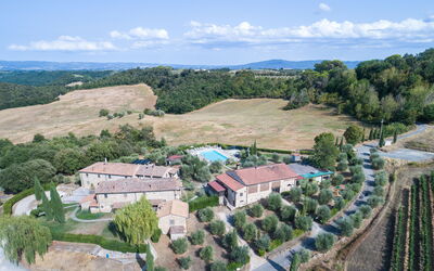 Charming Estate Decimo Mariano