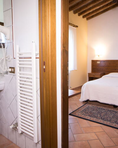 Suite 207