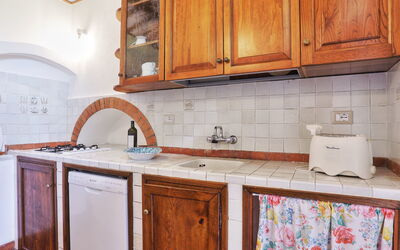 Accommodation:&nbsp;Formula 1 800.1