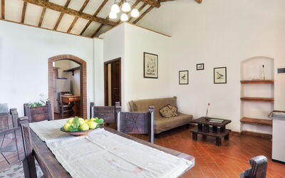 Accommodation:&nbsp;Formula 1 800.1