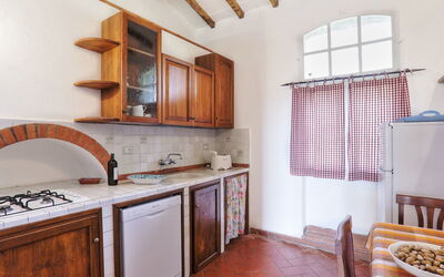 Accommodation:&nbsp;Formula 1 800.1