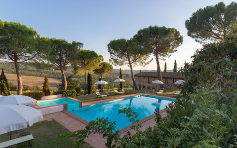 pratale-apartments-chianti-tavernelle-val-di-pesa-agriturismo-piscina