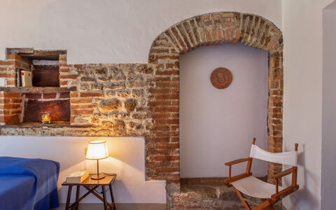 pratale-apartments-chianti-tavernelle-val-di-pesa-agriturismo-apt-trilocale-4-pax-camera-da-letto