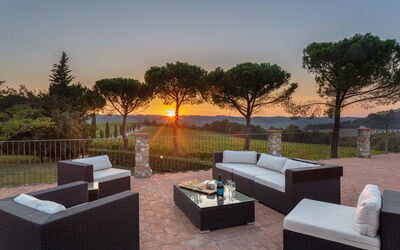 pratale-apartments-chianti-tavernelle-val-di-pesa-agriturismo-terrazza