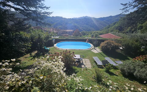 Il Nido: Piscina, Collina, Hill Station, Tempo Libero, Catena Montuosa, Giardino, Eco Hotel, Valle, Ricorrere, Agriturismo