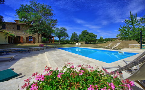 Villa Fabbri: Piscina, Proprietà, Immobiliare, Vacanza, Ricorrere, Zona Residenziale, Costruzione, Casa, Estate, Casa