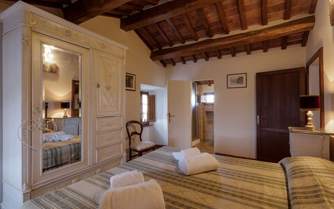 Villa i Cocciai: Proprietà, Camera, Costruzione, Camera Da Letto, Mobilia, Interior Design, Suite, Casa, Soffitto, Immobiliare