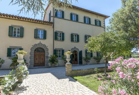 Villa Ivana - Cortona: Property, Building, House, Real Estate, Home, Estate, Villa, Mansion, Neighbourhood, Tree