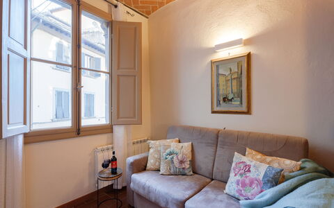 Marlene House: Proprietà, Mobilia, Cornice, Finestra, Legna, Divano, Comfort, Interior Design, Architettura