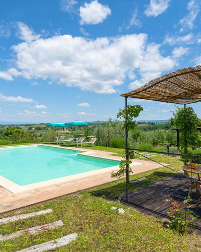 Villa Alba: Property, Swimming Pool, Real Estate, House, Building, Home, Estate, Architecture, Grass, Residential Area