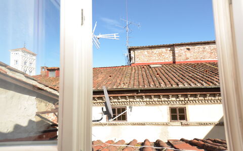 San Michele: Finestra, Tetto, Illuminazione Diurna, Camera, Casa, Cielo, Costruzione, Architettura, Immobiliare, Casa