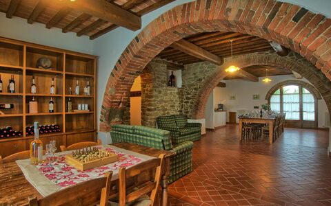 Sole Nel Prato: Costruzione, Proprietà, Camera, Arco, Architettura, Interior Design, Immobiliare, Casa, Estate, Fascio