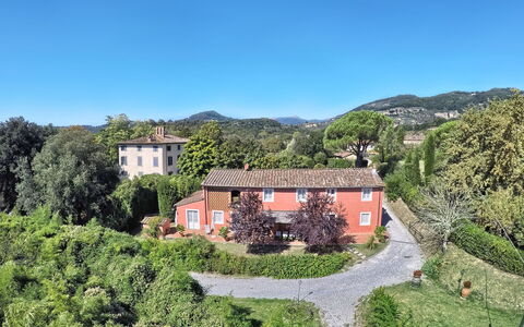 Casa Rosa: Proprietà, Paesaggio Naturale, Casa, Immobiliare, Paesino Di Montagna, Casa, Costruzione, Estate, Area Rurale, Villetta