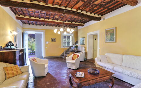 Casa Rosa: Proprietà, Camera, Soggiorno, Costruzione, Mobilia, Soffitto, Interior Design, Immobiliare, Casa, Casa