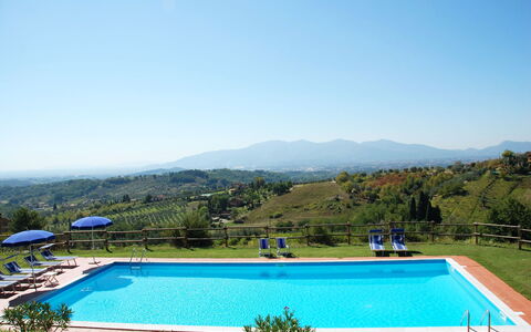 Fubbiano: Piscina, Proprietà, Tempo Libero, Ricorrere, Villa, Casa, Vacanza, Immobiliare, Erba, Estate