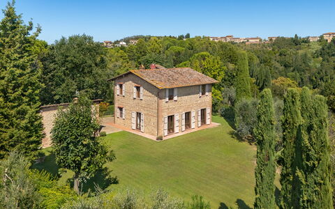 La Fonte: Erba, Albero, Arbusto, Casa, Paesaggio, Casa, Area Rurale, Lotto, Plain