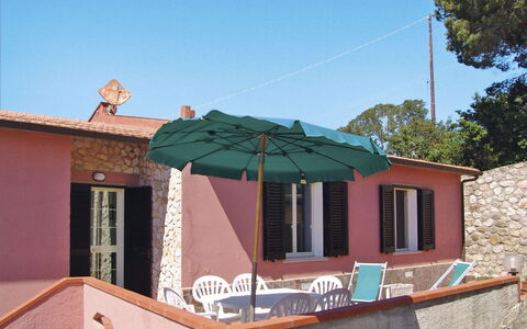 Capoliveri 675: Property, House, Roof, Building, Home, Real Estate, Architecture, Facade, Cottage, Residential Area