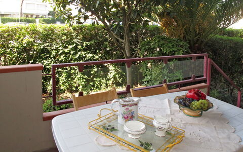 Sea House: Property, House, Real Estate, Table, Room, Balcony, Building, Interior Design, Tablecloth, Home