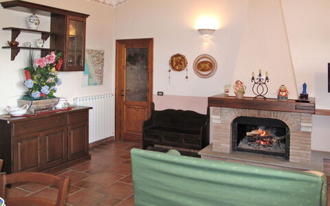 Villetta degli Orti: Room, Hearth, Property, Fireplace, Furniture, Living Room, Interior Design, Building, House, Floor