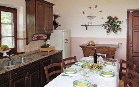 Villetta degli Orti: Room, Kitchen, Furniture, Property, Interior Design, Green, House, Building, Cabinetry, Countertop