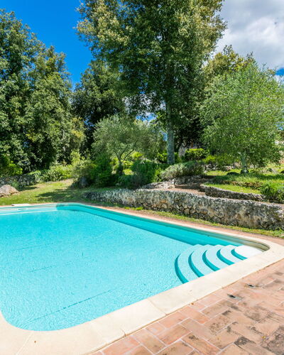 Casino di Lecceto: Water, Plant, Property, Cloud, Sky, Blue, Azure, Green, Swimming Pool, Shade