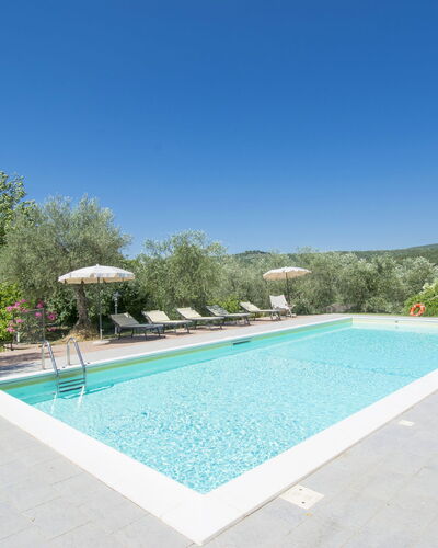 Le Terrazze: Water, Sky, Plant, Property, Swimming Pool, Azure, Tree, Shade, Building, Rectangle