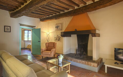 Accommodation:&nbsp;Campiglia 617.5