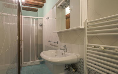 Accommodation:&nbsp;Campiglia 617.6