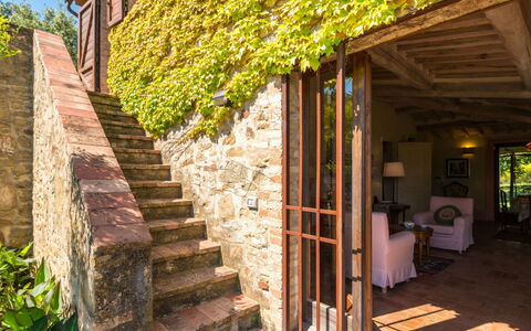 Ginestra: Property, Plant, Building, Stairs, Wood, Architecture, Wall, Shade, Leisure, Brick