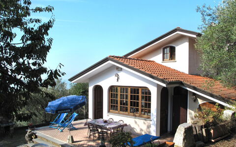 Casali: House, Home, Property, Building, Cottage, Roof, Real Estate, Siding, Architecture, Tree