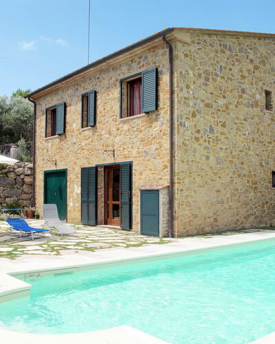 Rustico Cavernoso: Property, House, Swimming Pool, Building, Real Estate, Villa, Home, Vacation, Estate, Residential Area