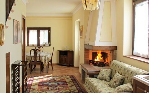 Alloggio:&nbsp;Montechioccioli 649.4