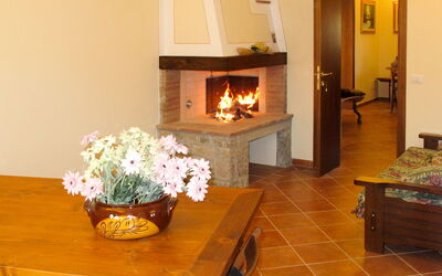 Alloggio:&nbsp;Montechioccioli 649.4