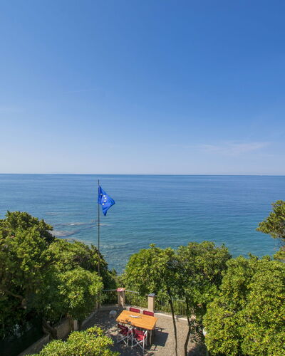 Tamerici: Sky, Vegetation, Sea, Property, Horizon, Ocean, Tree, Cloud, Real Estate, Vacation