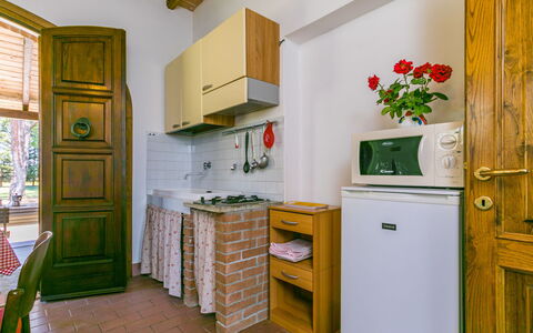Alloggio:&nbsp;Bianco 649.4