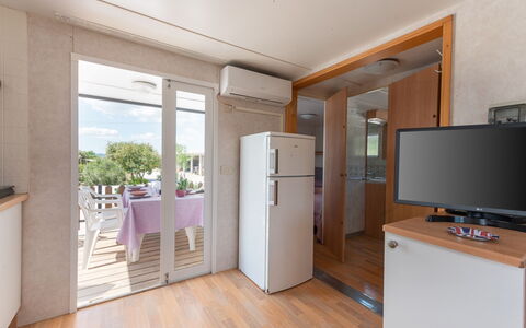 Scarlino 648: Property, Furniture, Cabinetry, Building, Television, Wood, Interior Design, Table, Chair, Living Room