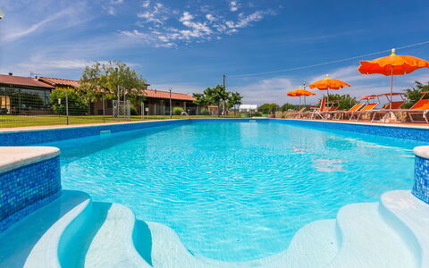 Scarlino 648: Water, Cloud, Sky, Plant, Swimming Pool, Blue, Tree, Outdoor Furniture, Sunlounger, Aqua