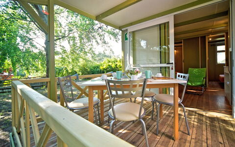 Camping Village Il Fontino: Property, Real Estate, Porch, Room, Building, House, Furniture, Home, Deck, Interior Design