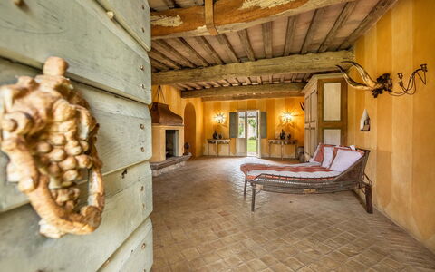 Lavacchio 14: Wood, Building, Interior Design, Wall, Floor, Door, Hardwood, Flooring, Beam, Tree