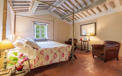 Casa di Giulio: Furniture, Interior Design, Wall, Flooring, Floor, Ceiling, Wood, Bed, Bedroom, Room