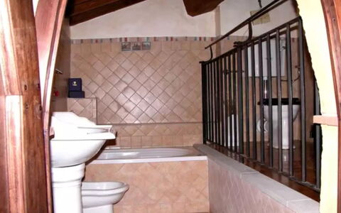 Monastery Guest House: Marrone, Proprietà, Costruzione, Finestra, Bagno, Legna, Architettura, Interior Design, Casa