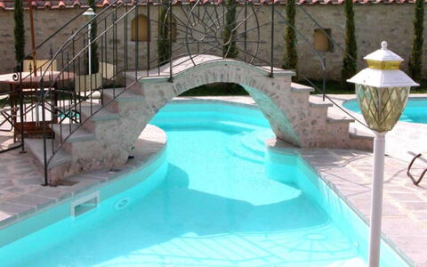 Monastery Guest House: Acqua, Proprietà, Azzurro, Piscina, Costruzione, Tempo Libero, Aqua, Materiale Composito, Mobili Da Esterno, Divertimento