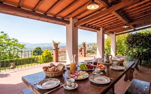 Podere Berrettino: Mobilia, Sedia, Eco Hotel, Agriturismo, Giardino, Vaso Di Fiori, Cucina & Sala Da Pranzo Tavolo, Ricorrere, Estate, Terrazza