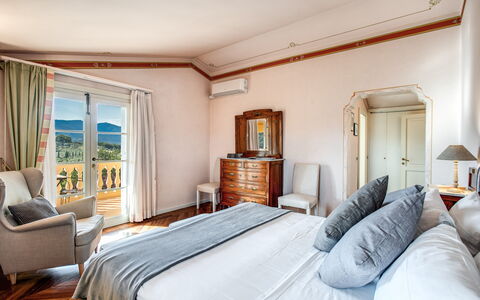 Villa Alfresco: Furniture, Bed, Bedroom, Bedding, Bed Sheet, Bed Frame, Linens, Lamp, Pillow