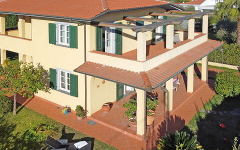 Villa Anna: Costruzione, Pianta, Proprietà, Finestra, Albero, Casa, Urban Design, Quartiere, Zona Residenziale, Immobiliare