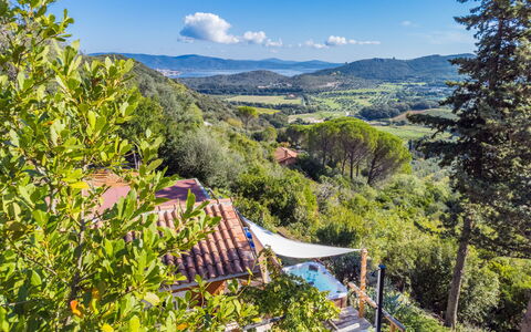 La Tordara: Cielo, Nube, Pianta, Albero, Manto Stradale, Asfalto, Lotto, Casa, Materiale Composito, Recinzione