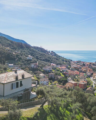 Sorvegallo: Cloud, Sky, Plant, Property, Plant Community, Building, Mountain, Azure, Tree, Highland