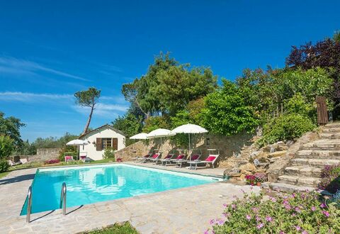 Villa Taragnano: Water, Plant, Sky, Building, Blue, Swimming Pool, Tree, Chair, Outdoor Furniture, Cloud
